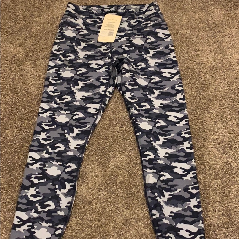 Fabletics Camo Power Hold Size M